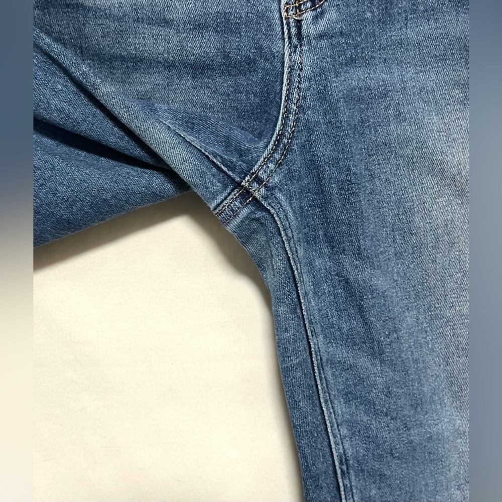 PAIGE Petite Cindy Crop Denim Straight Leg Jeans Medium Wash High Rise Classic - Picture 5 of 11